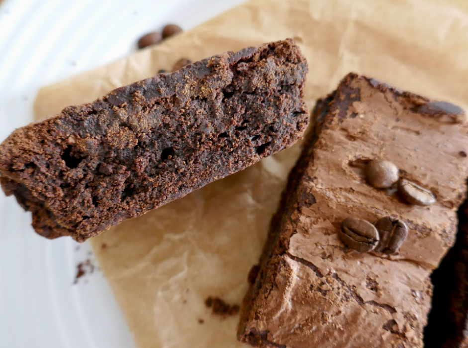 A Beginner's Guide to Edibles: How to Safely Enjoy Cannabis-Infused Treats