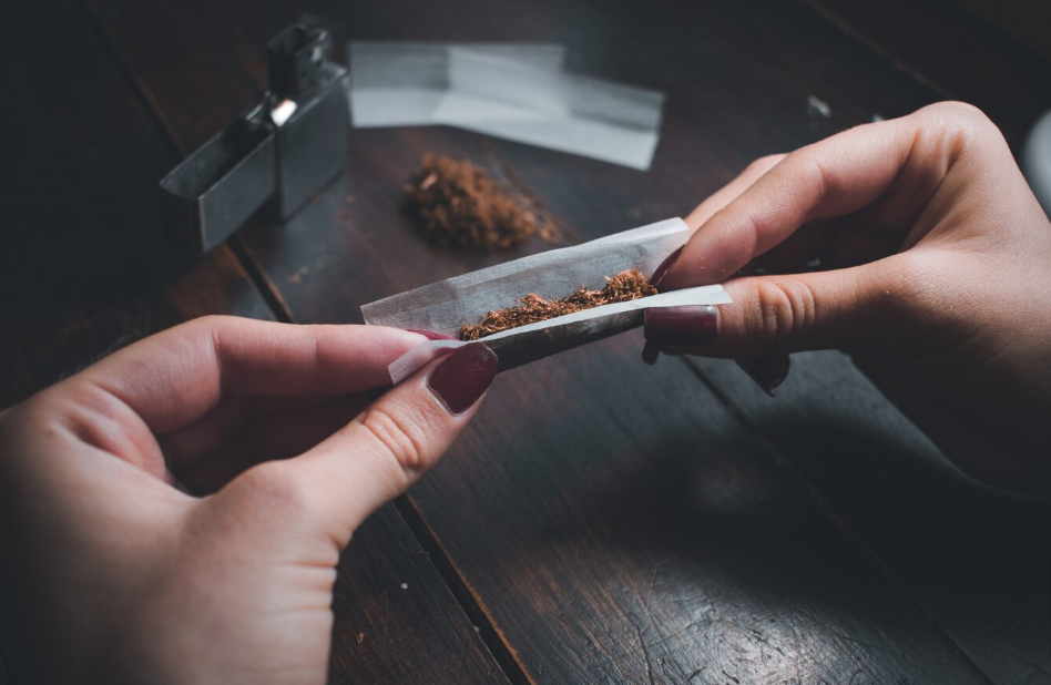 The Ultimate Guide: What Is Kief and How To Use It?